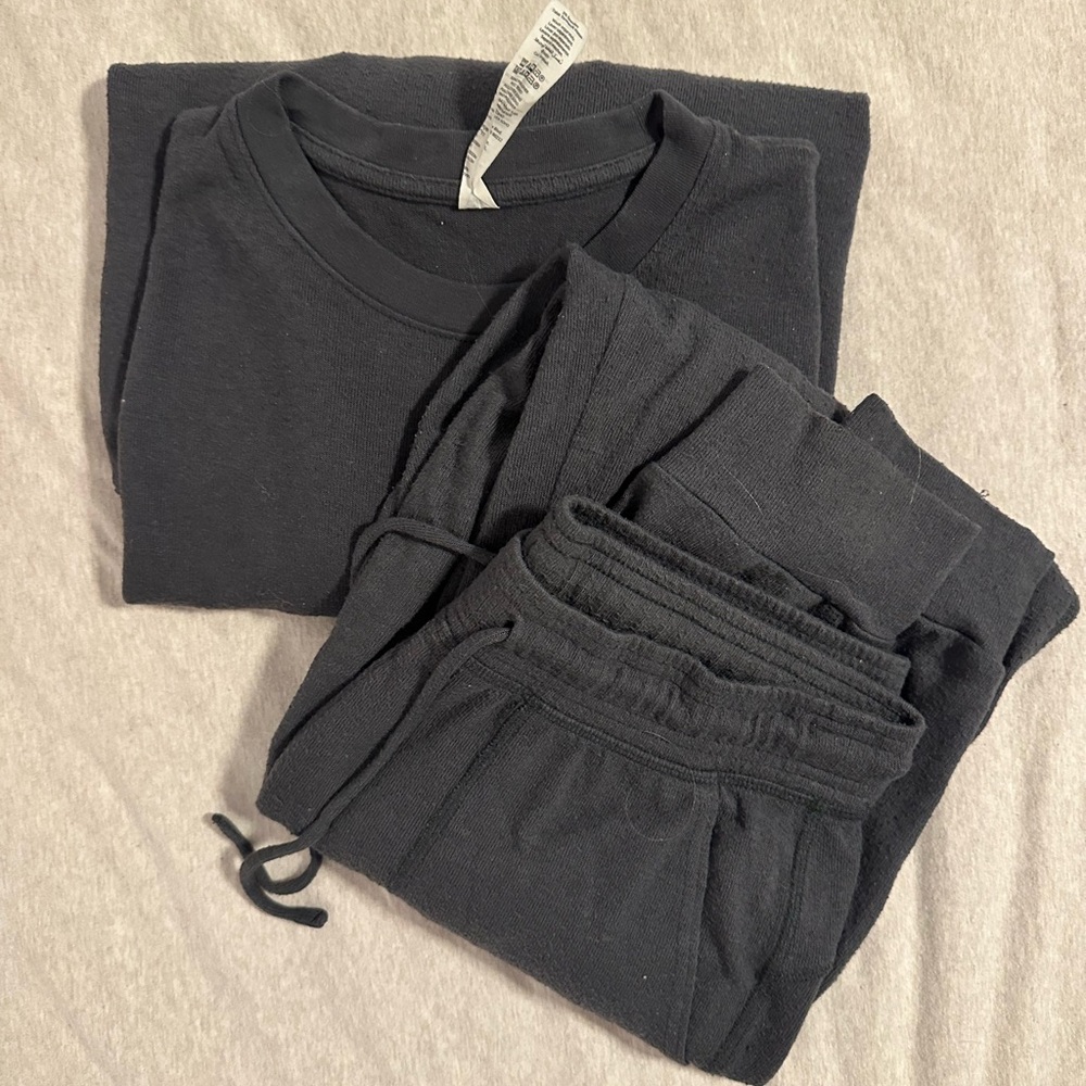 ALO Yoga Charcoal Crew Neck Sweater